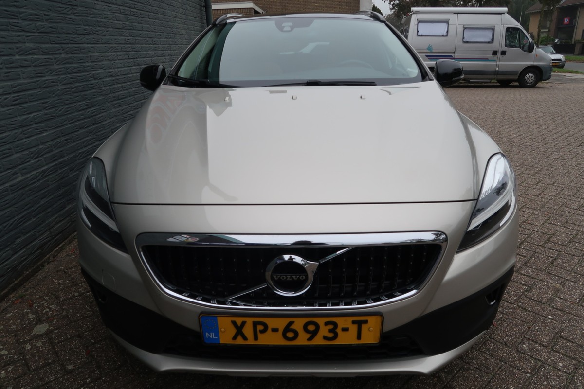 Volvo V40