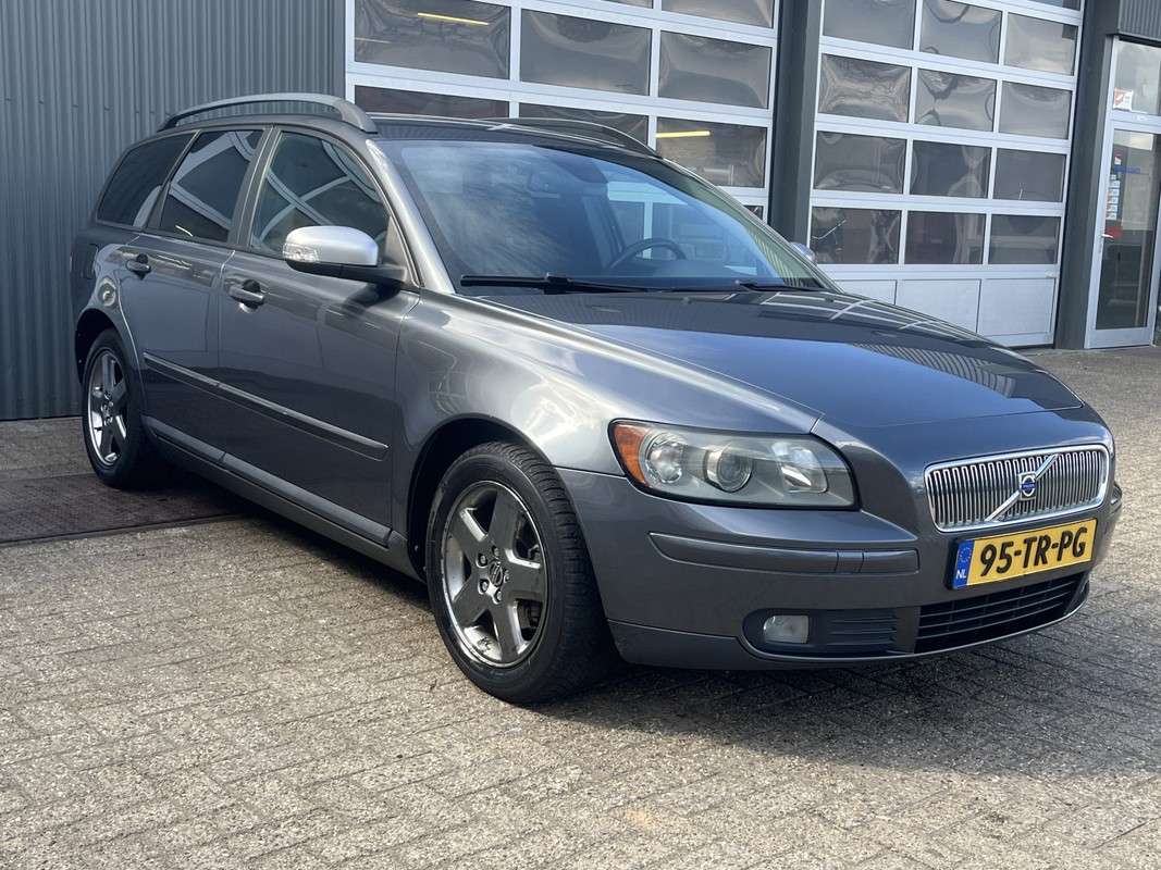 Volvo V50