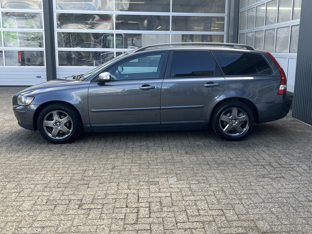Volvo V50