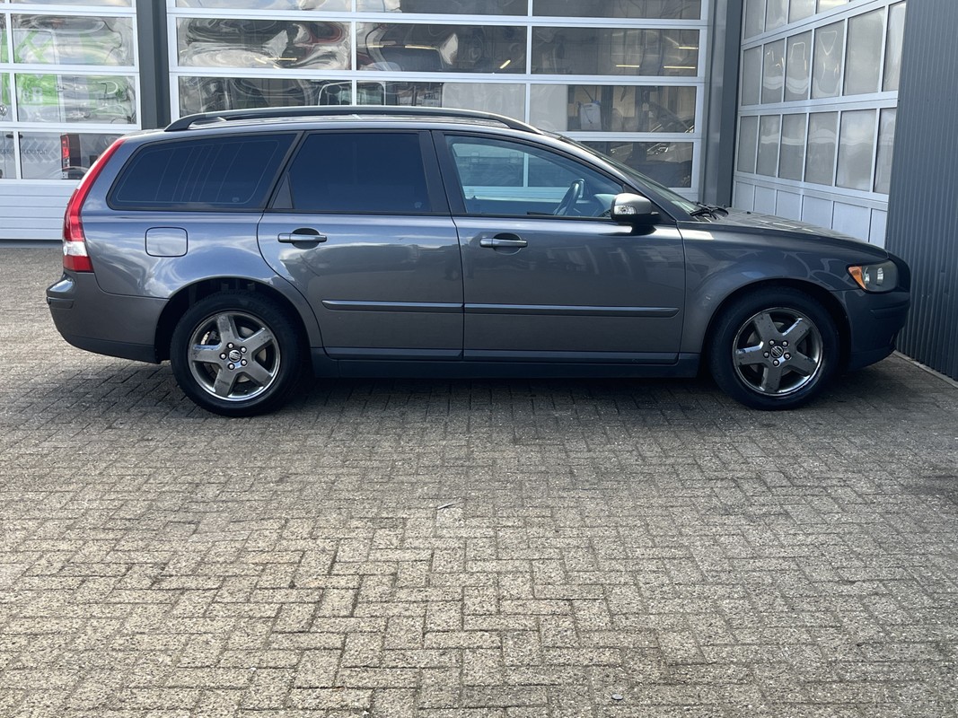 Volvo V50