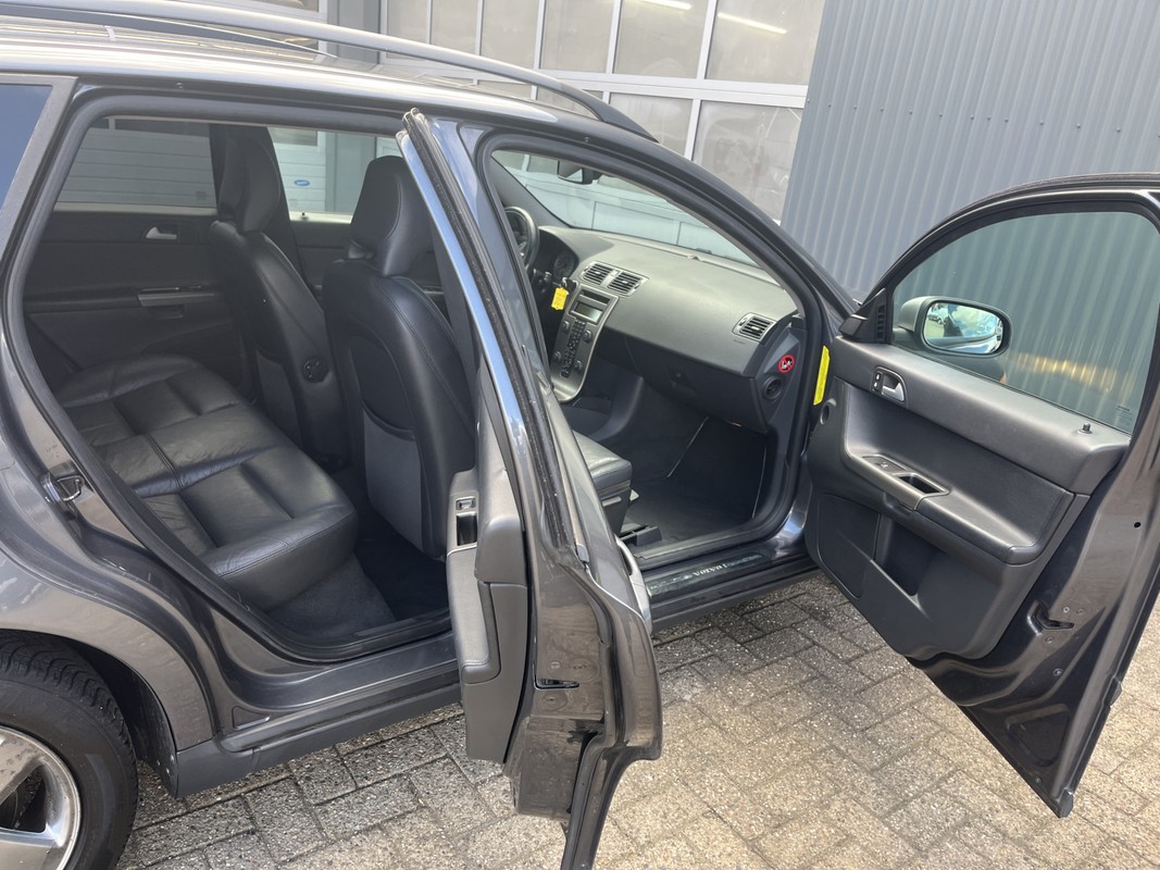 Volvo V50