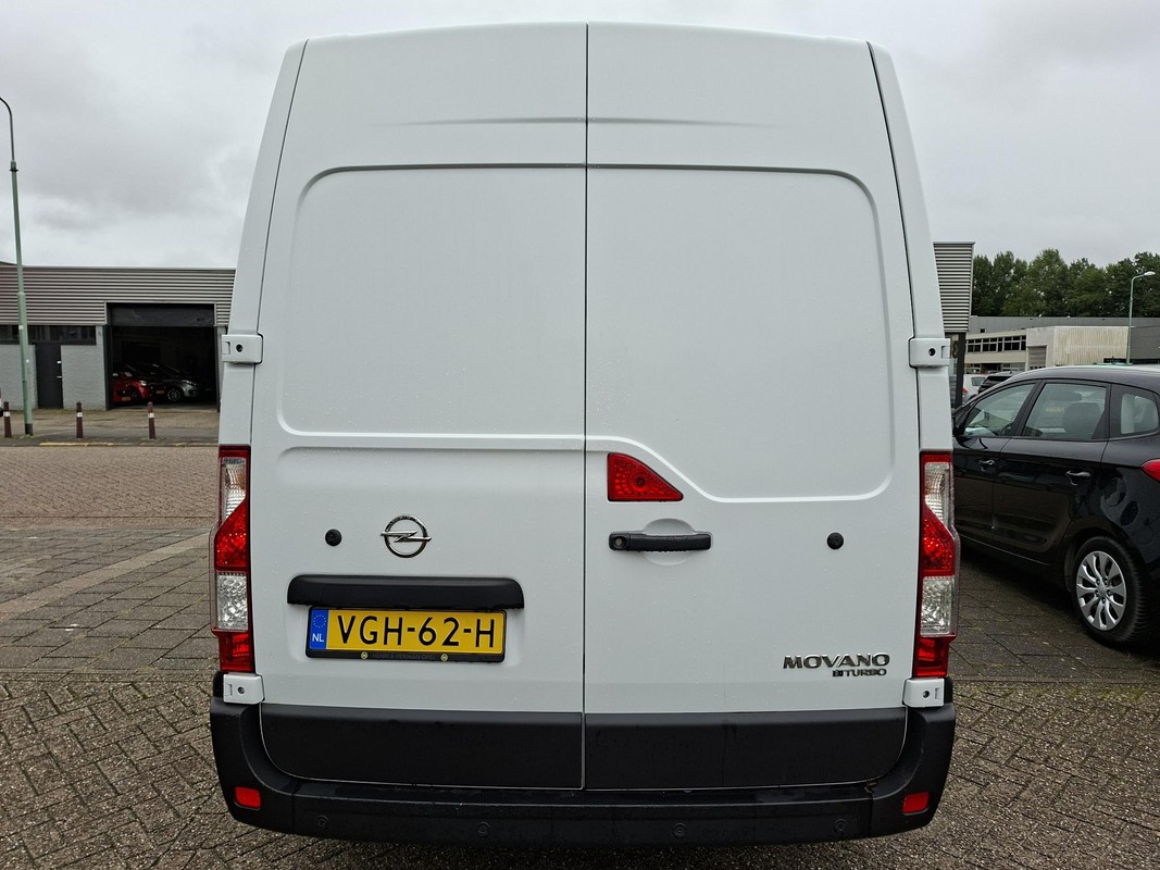 Opel Movano