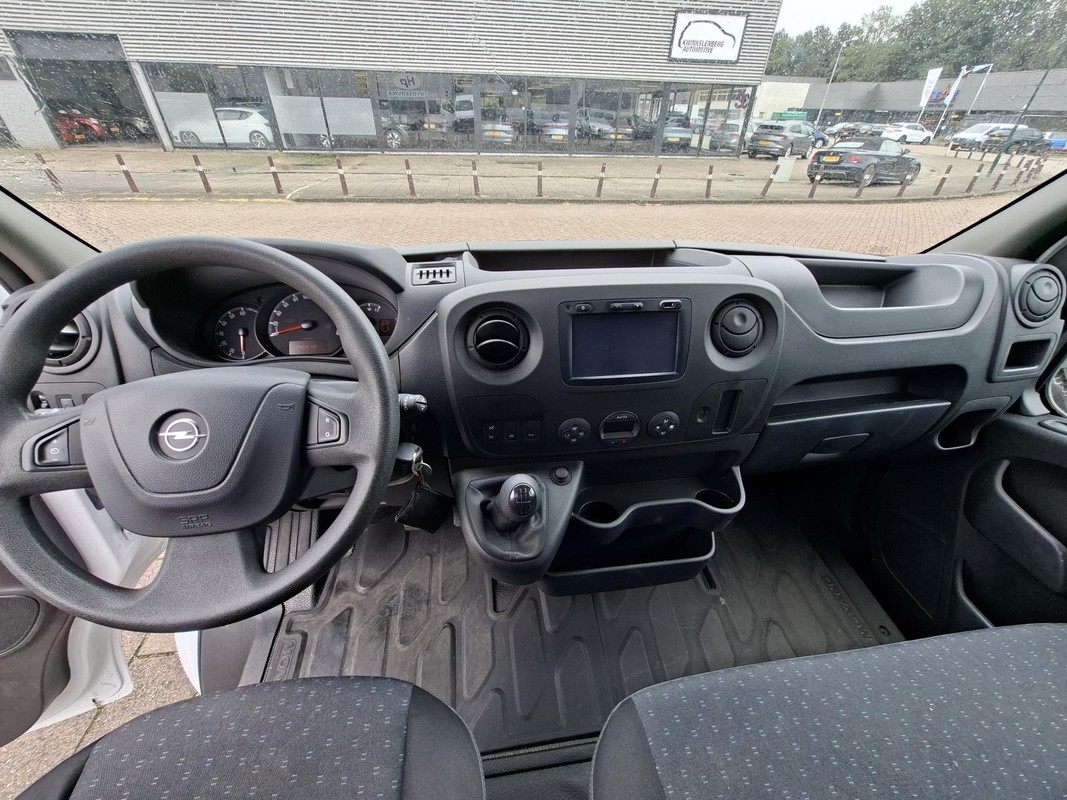 Opel Movano