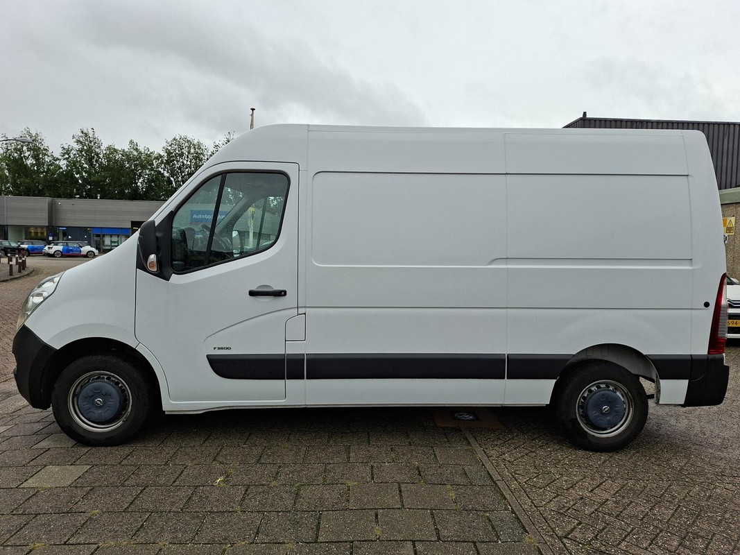 Opel Movano