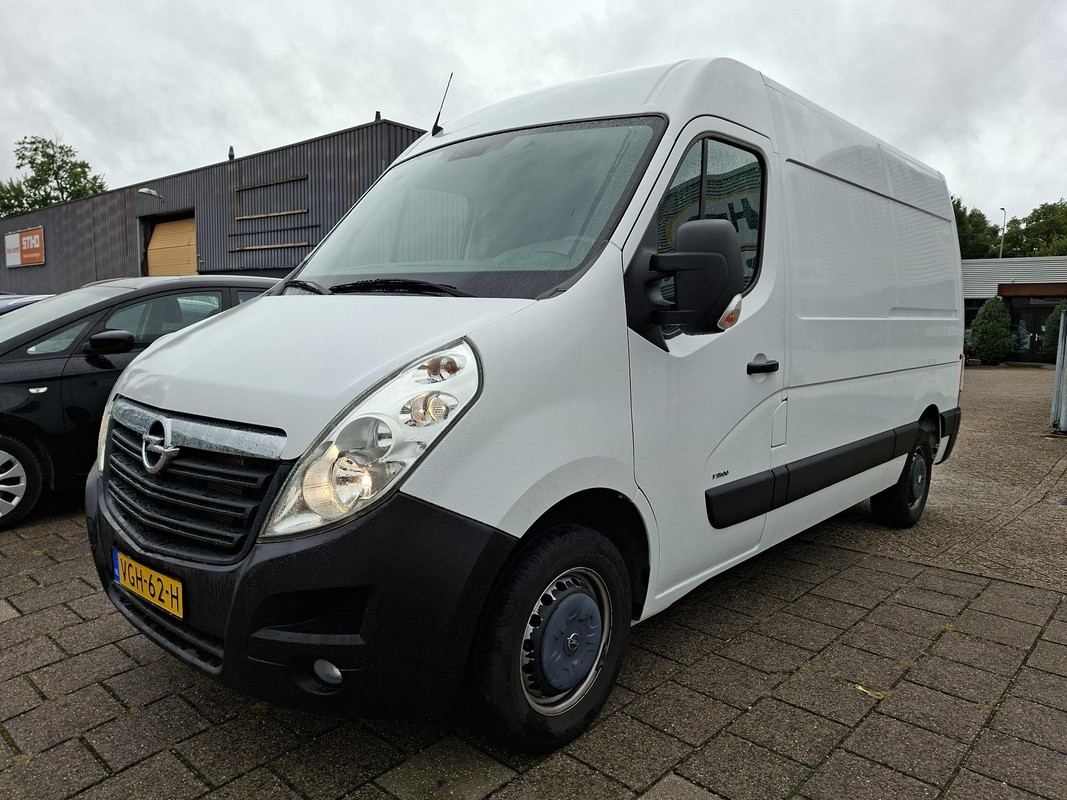 Opel Movano
