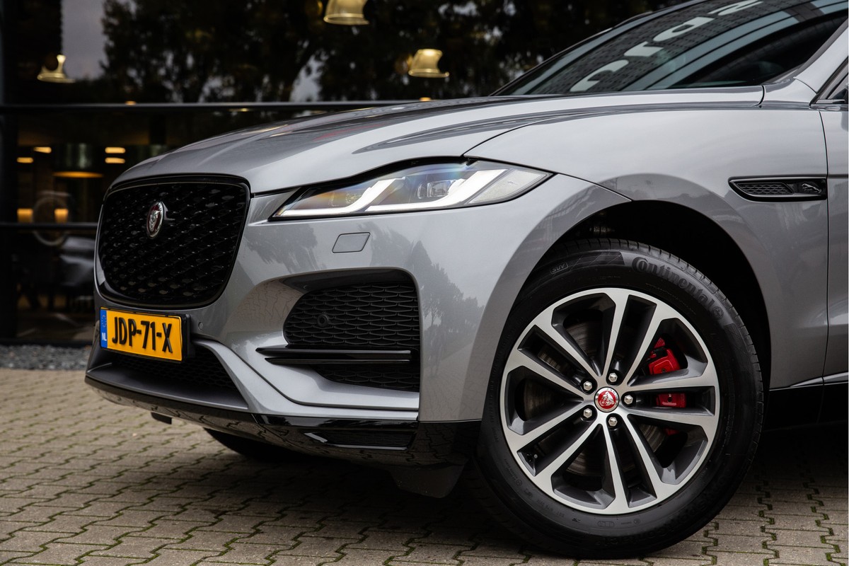 Jaguar F-PACE