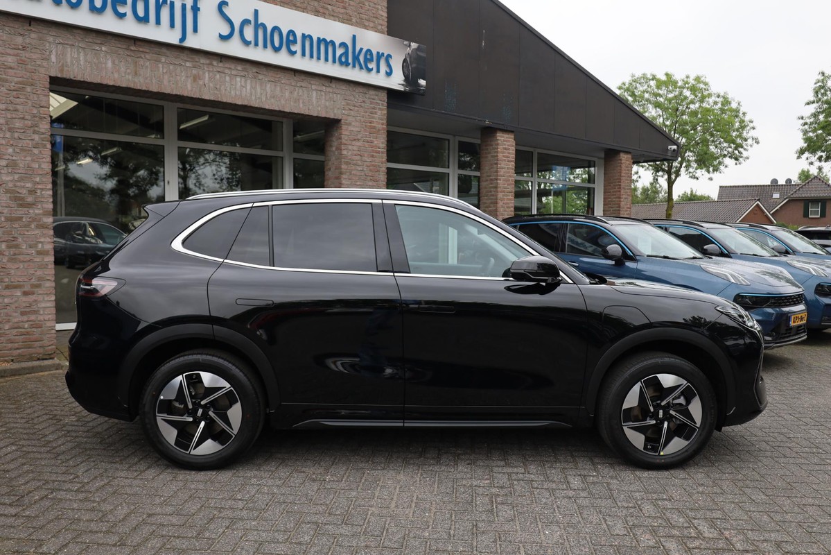 Geely E5
