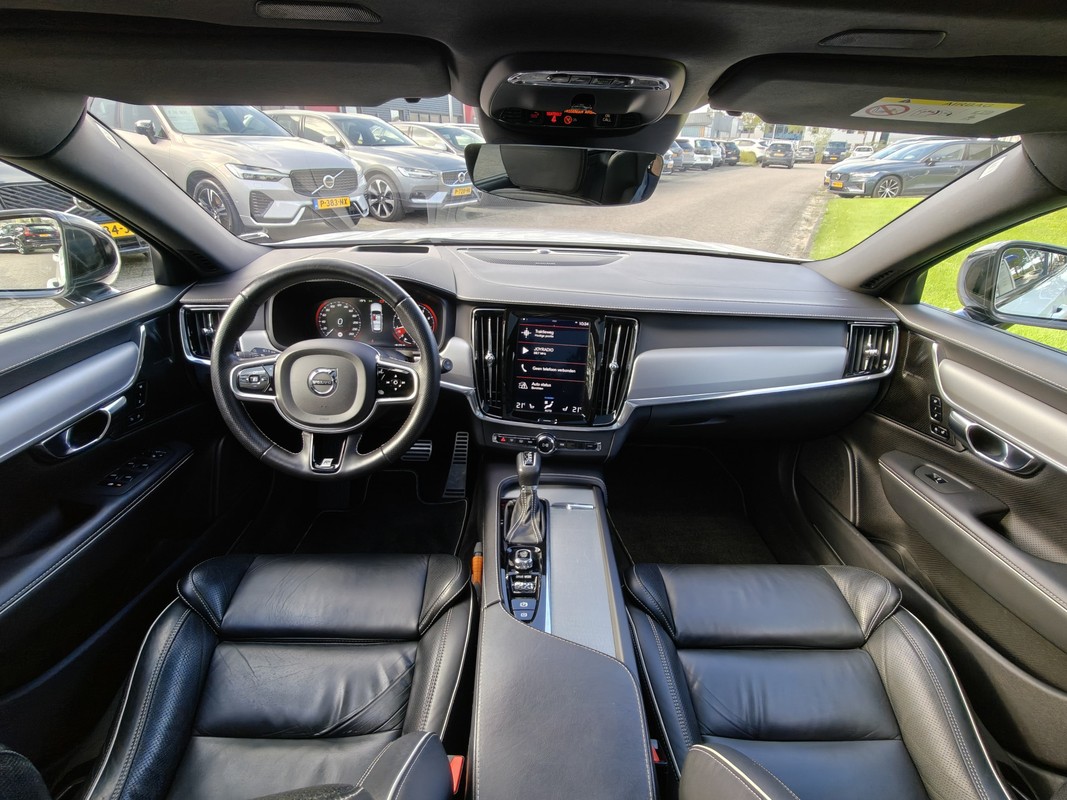 Volvo V90