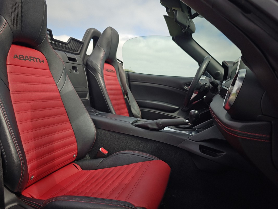 Abarth 124 Spider
