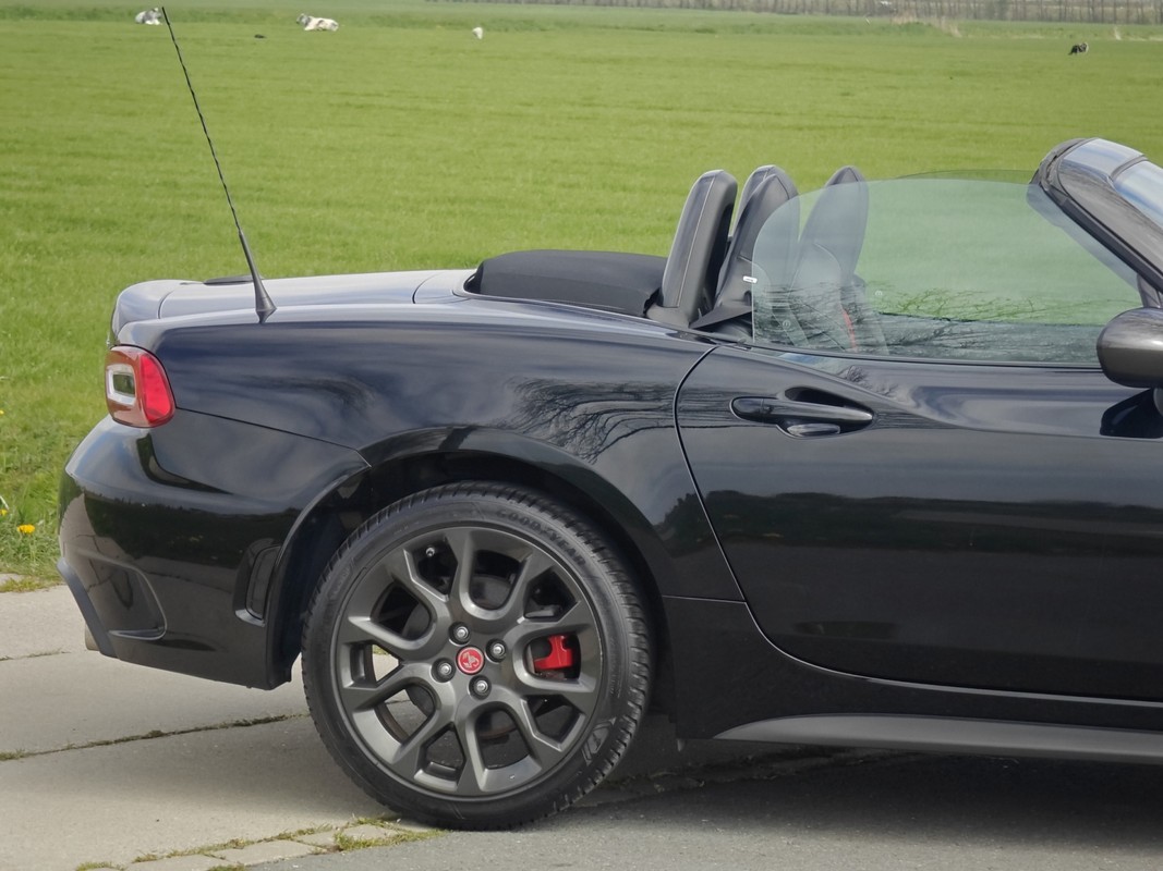 Abarth 124 Spider