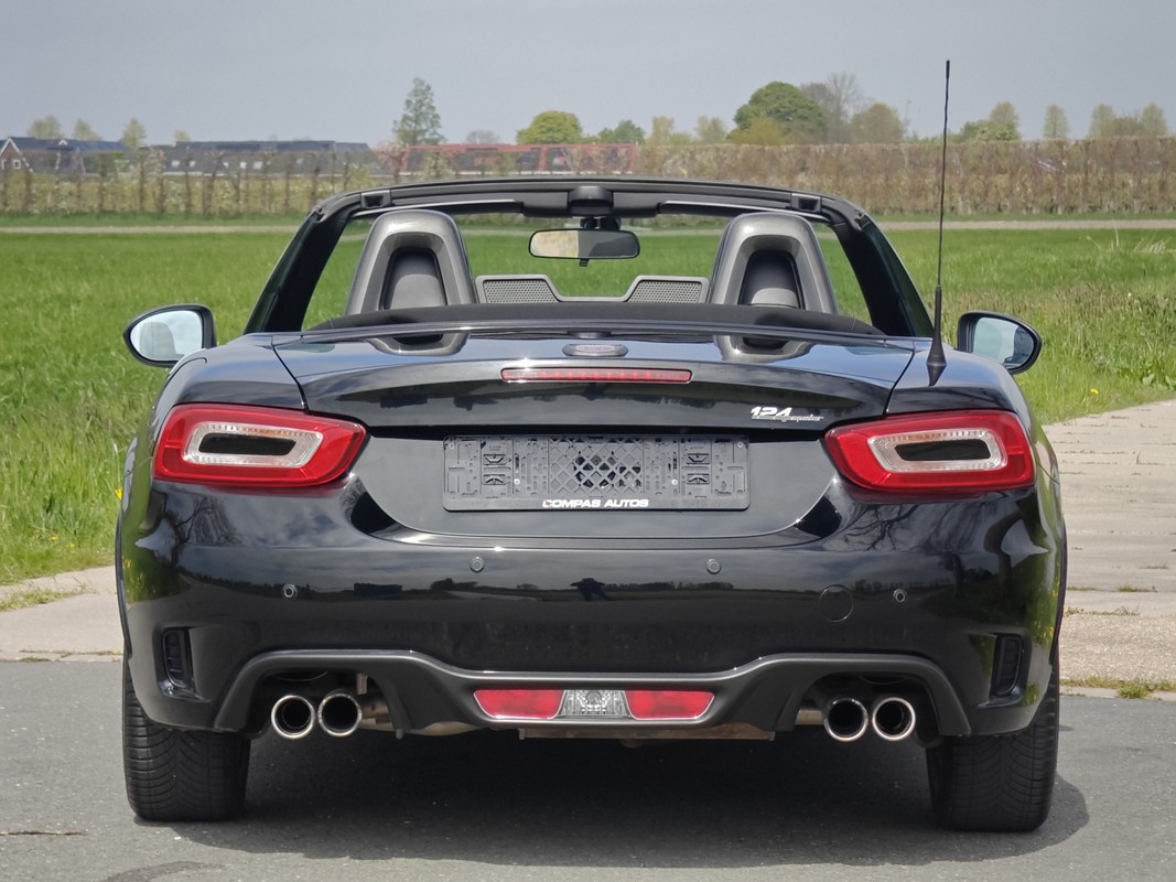 Abarth 124 Spider