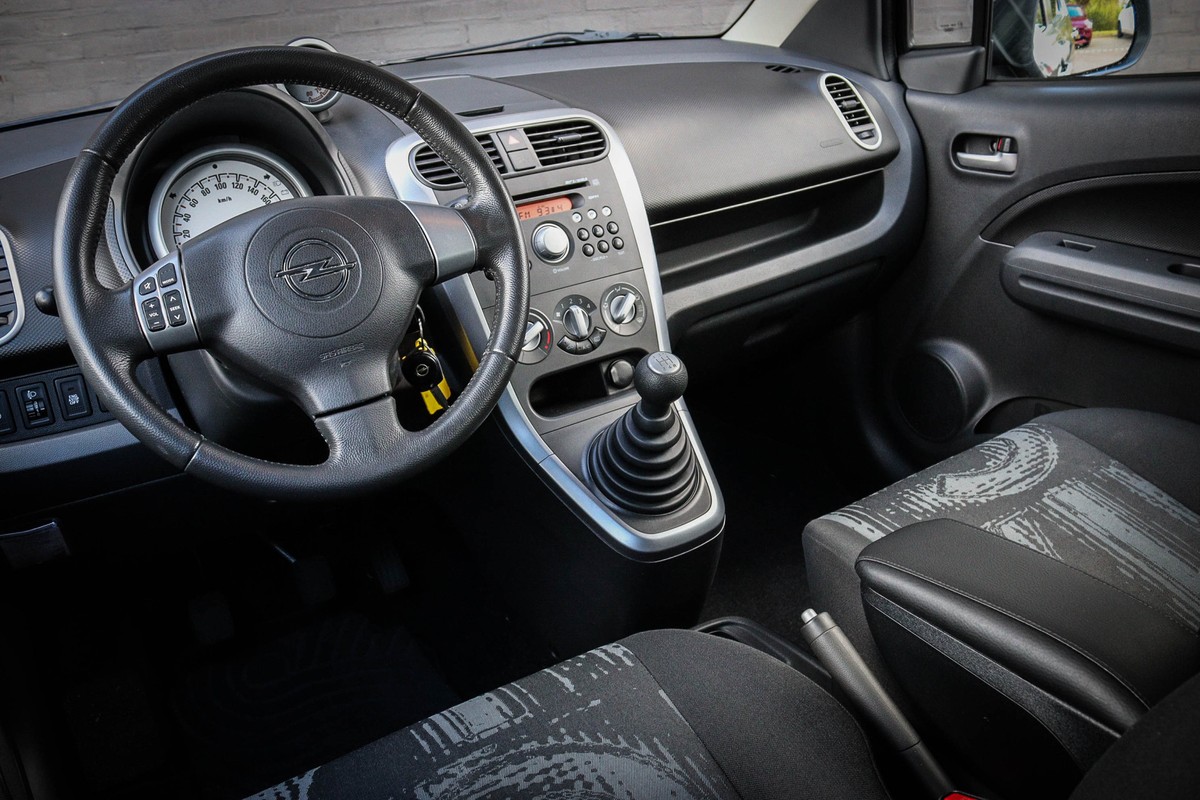 Opel Agila