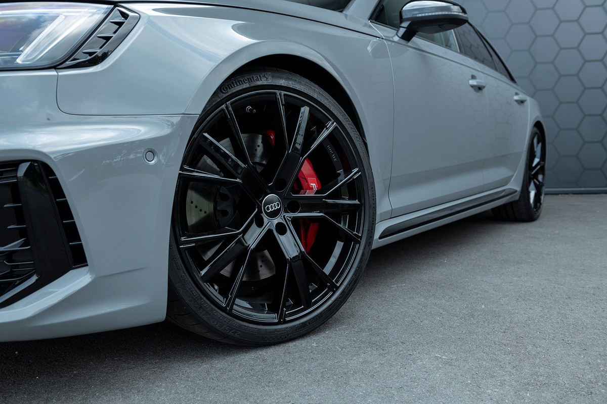 Audi RS4