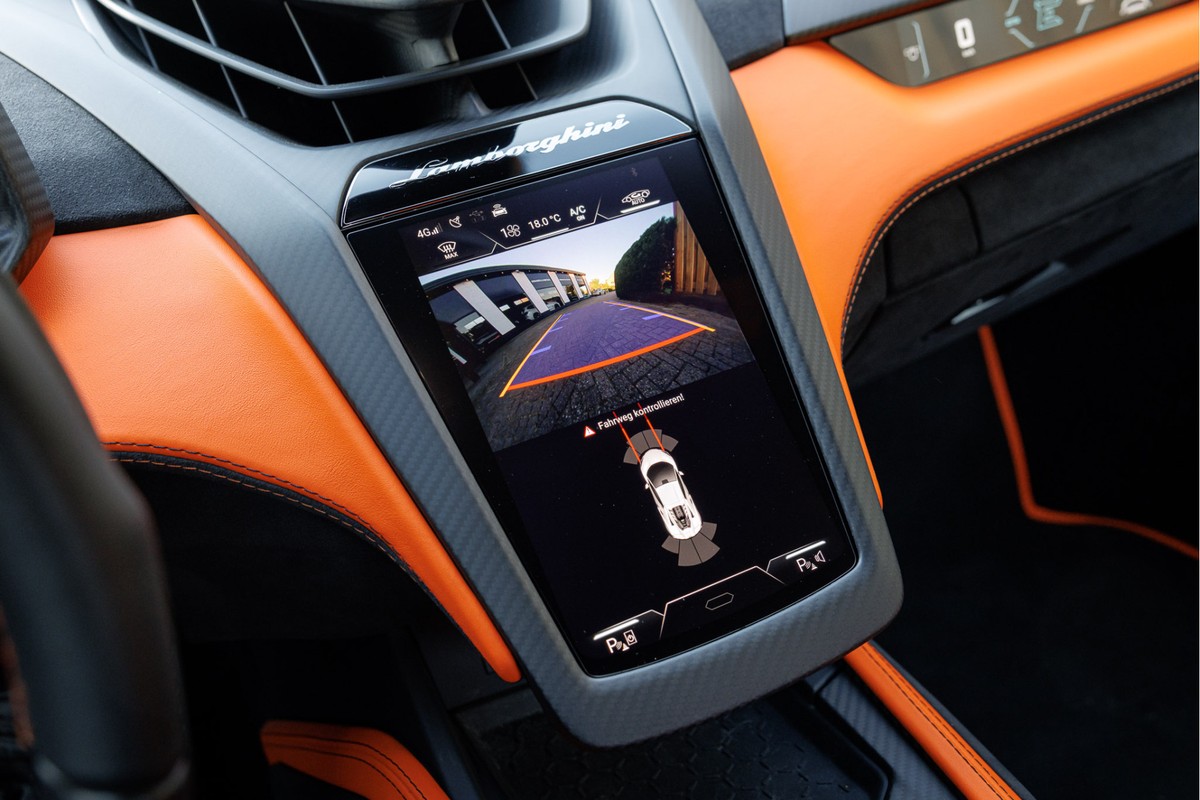 Lamborghini Revuelto