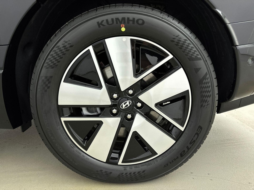 Hyundai IONIQ 9