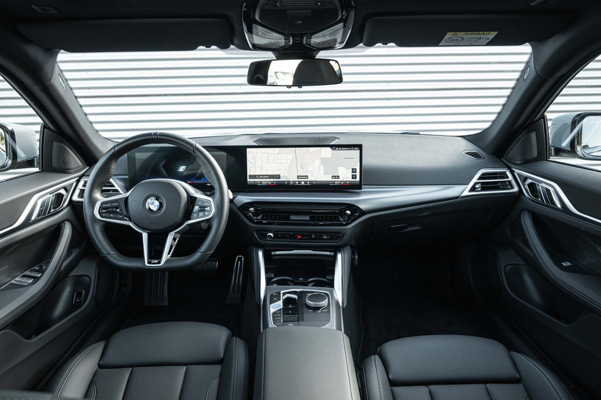 BMW i4