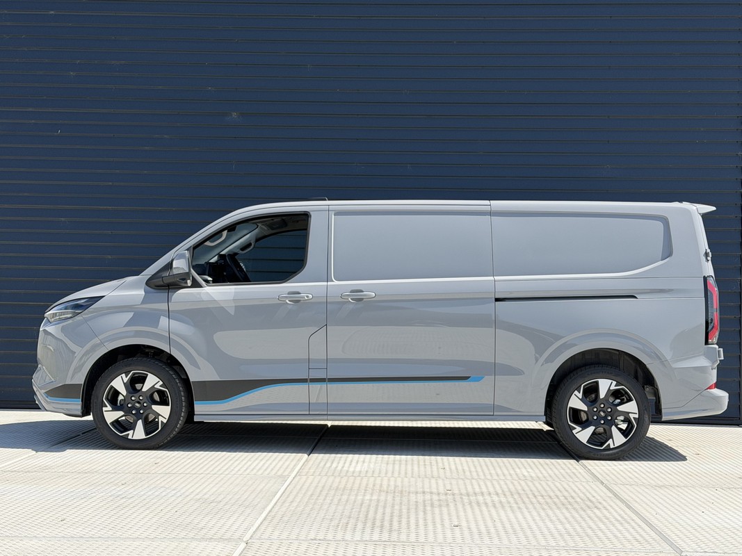 Ford E-Transit Custom