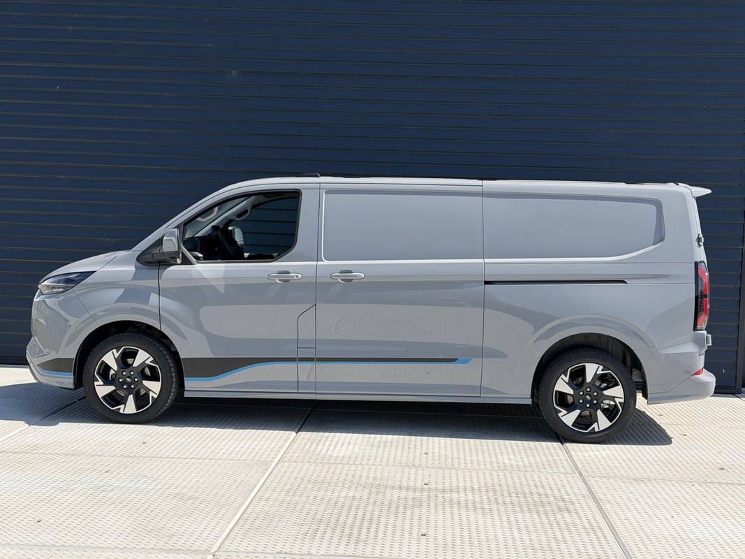 Ford E-Transit Custom