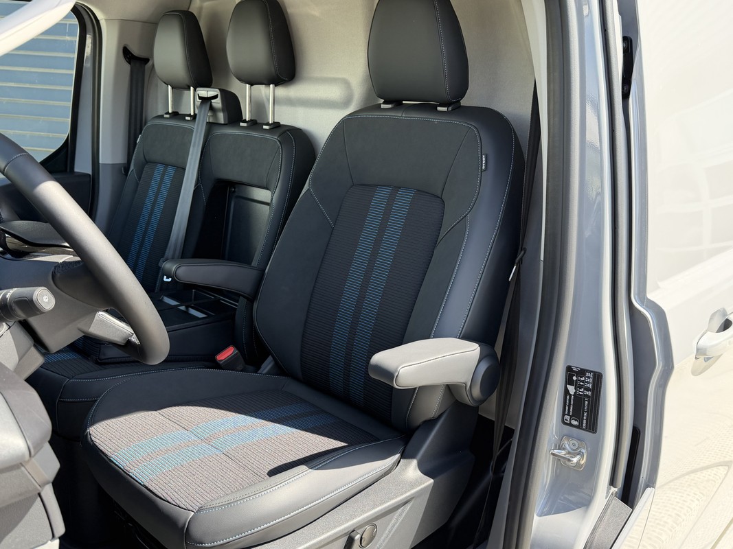 Ford E-Transit Custom