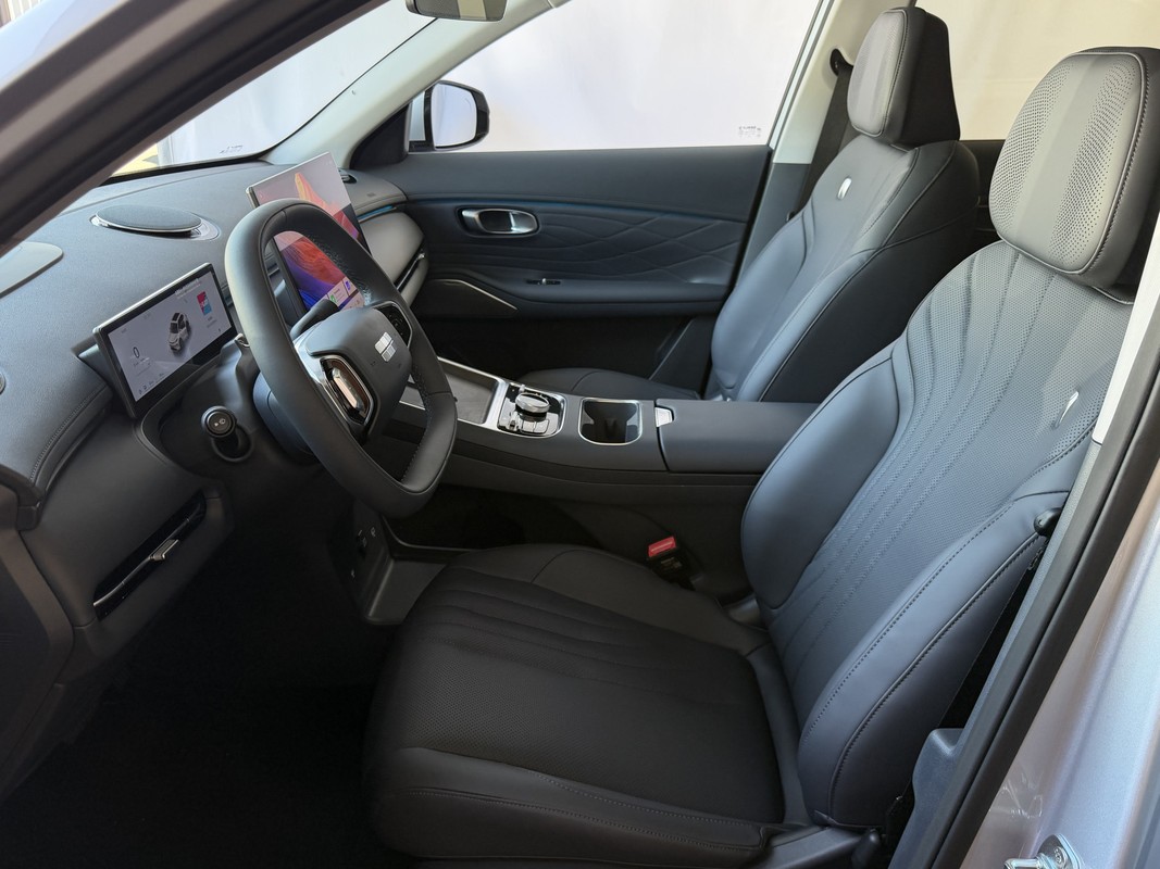 Geely Starray EM-i