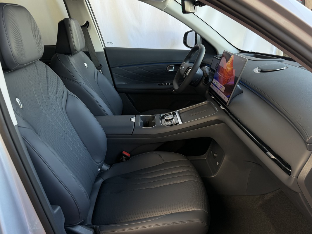 Geely Starray EM-i