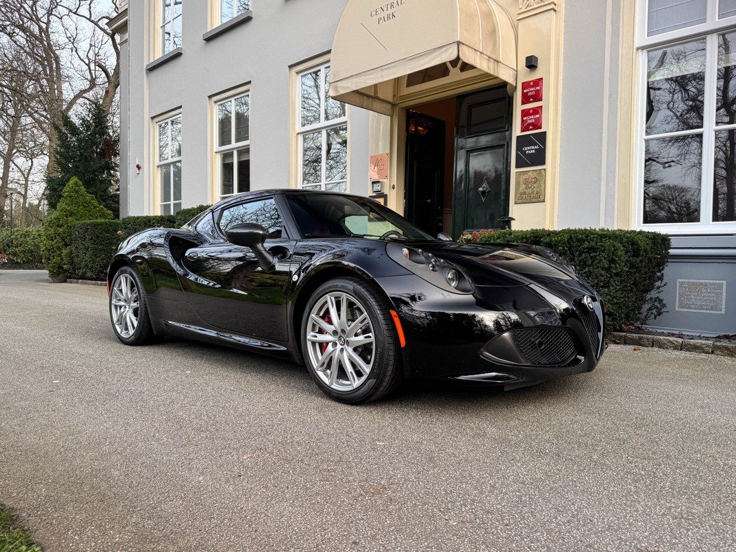 Alfa Romeo 4C