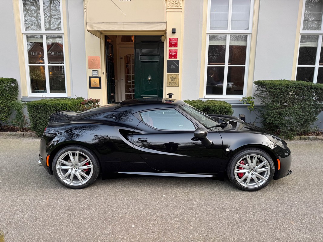 Alfa Romeo 4C