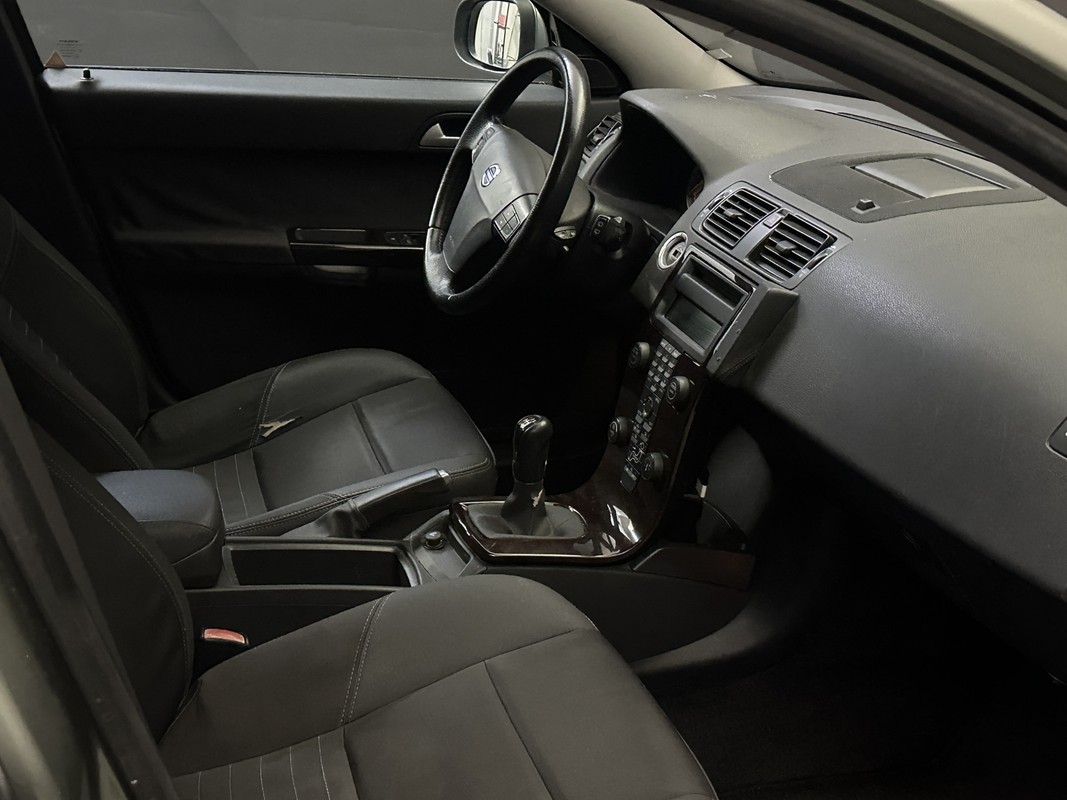 Volvo V50