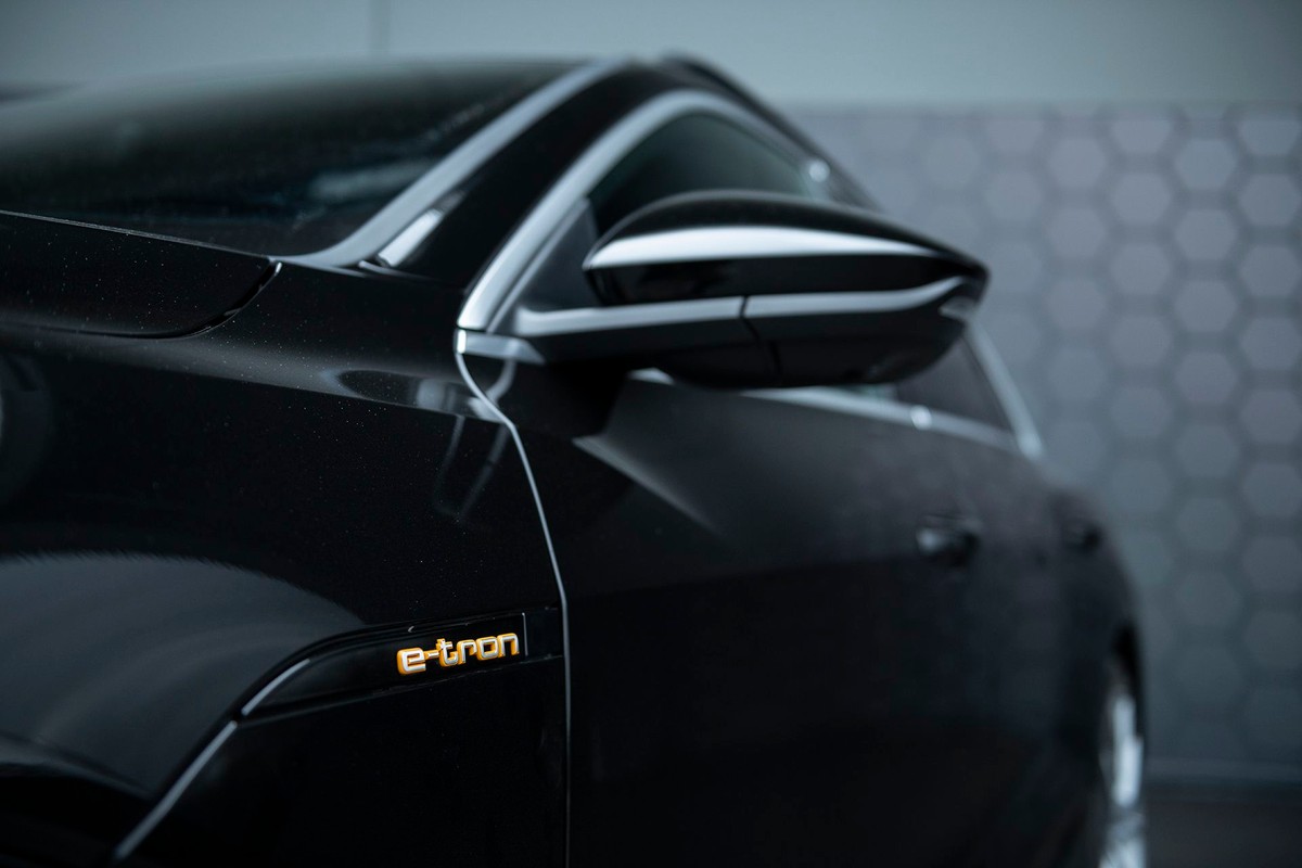 Audi e-tron