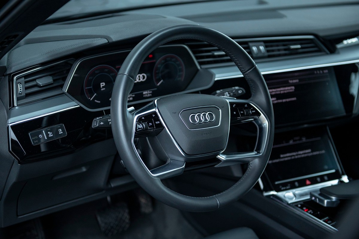 Audi e-tron