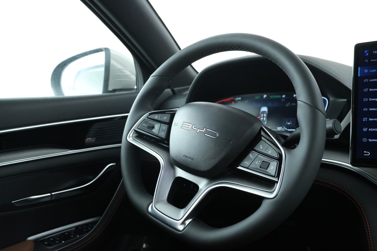 BYD SEAL U