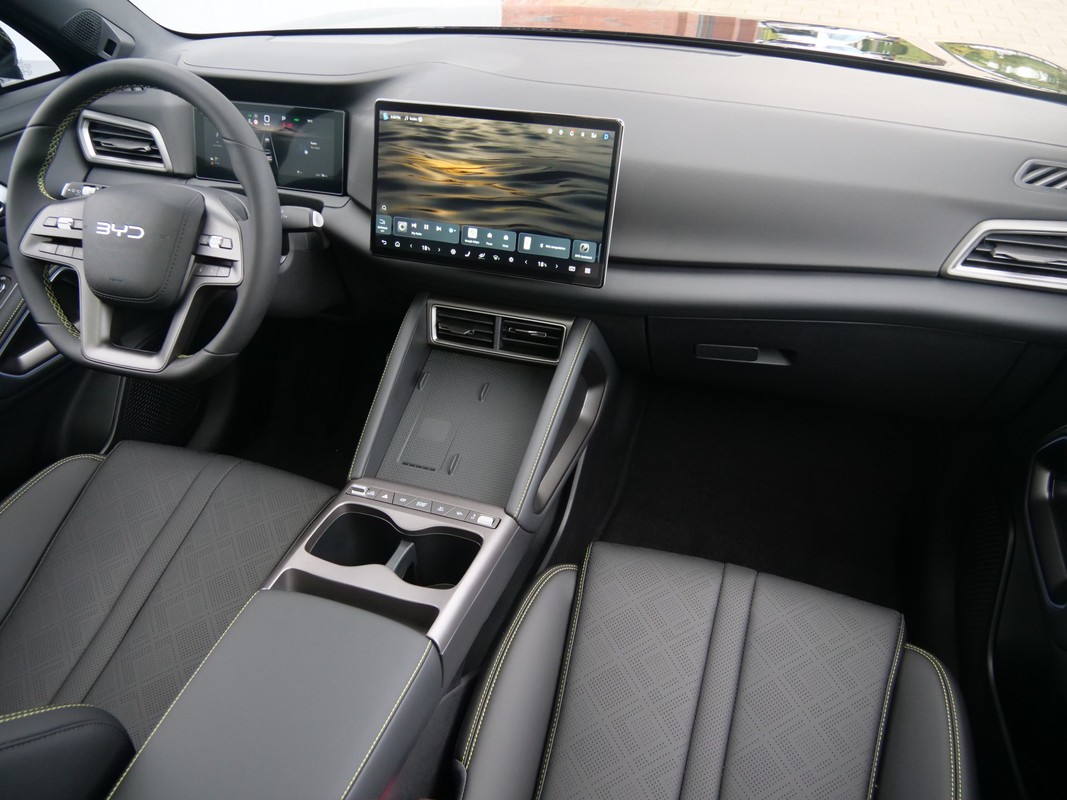 BYD ATTO 2