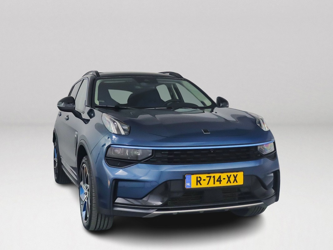 Lynk & Co 01