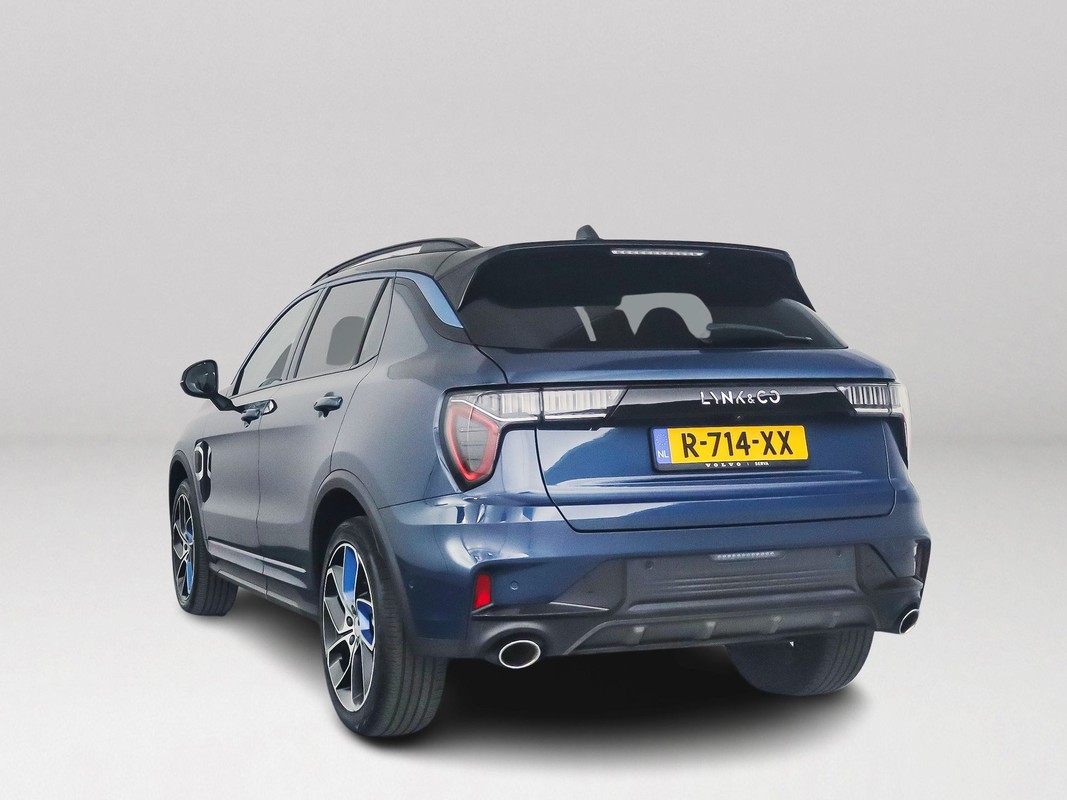 Lynk & Co 01