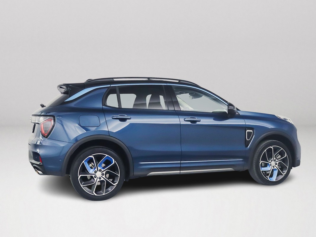 Lynk & Co 01