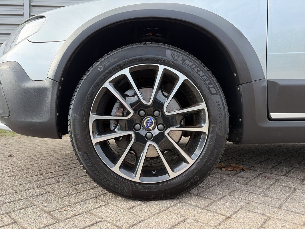 Volvo XC70