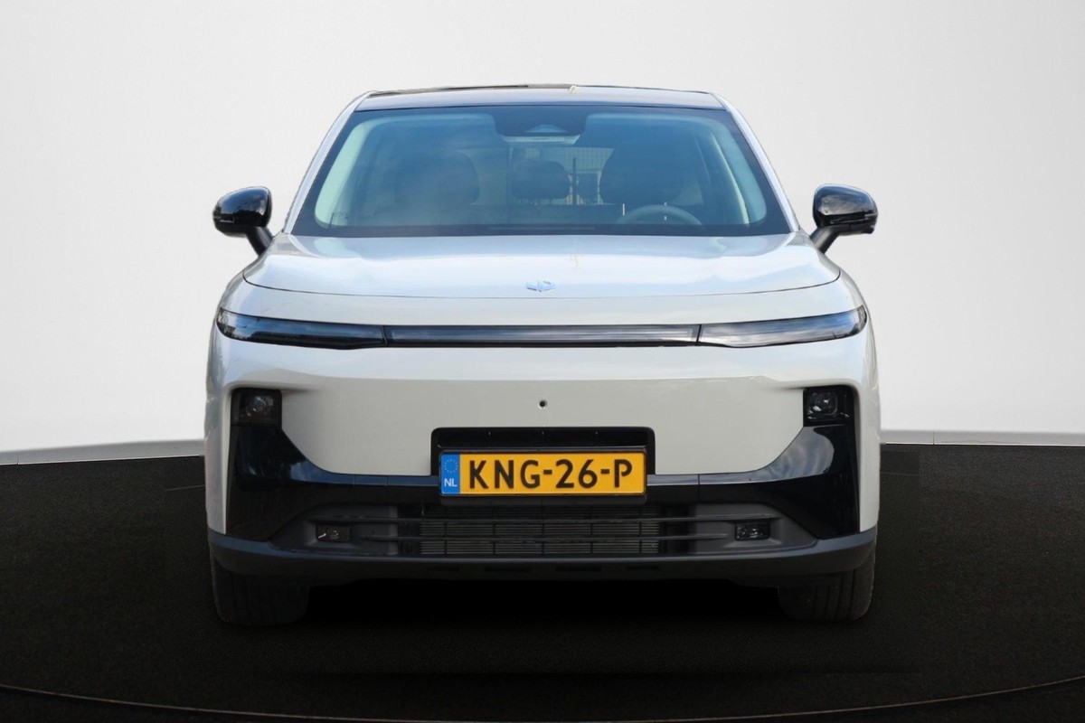 Leapmotor B10