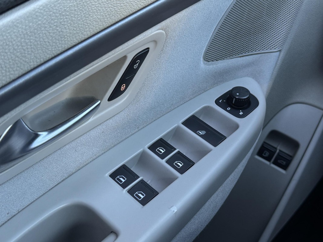Volkswagen Eos