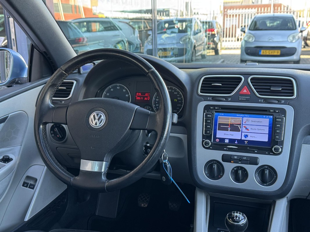 Volkswagen Eos