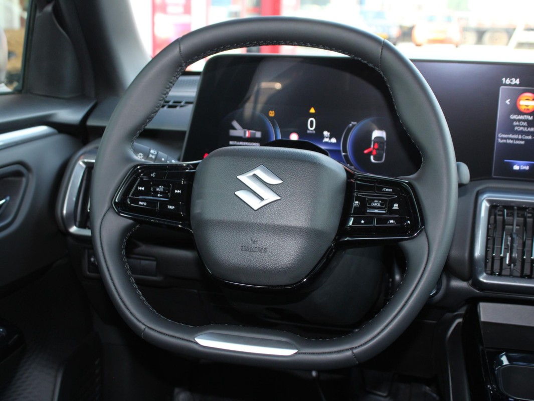 Suzuki e Vitara