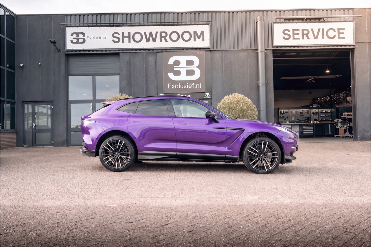 Aston Martin DBX
