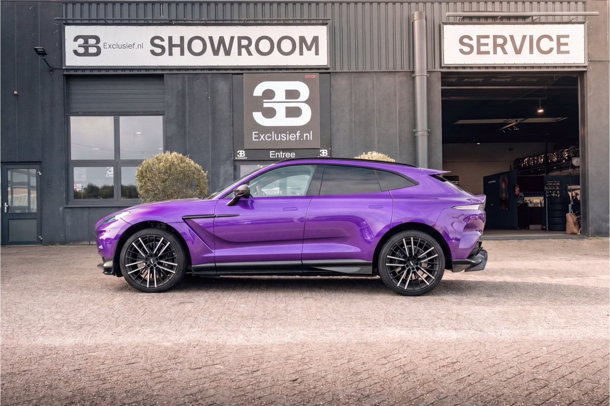 Aston Martin DBX