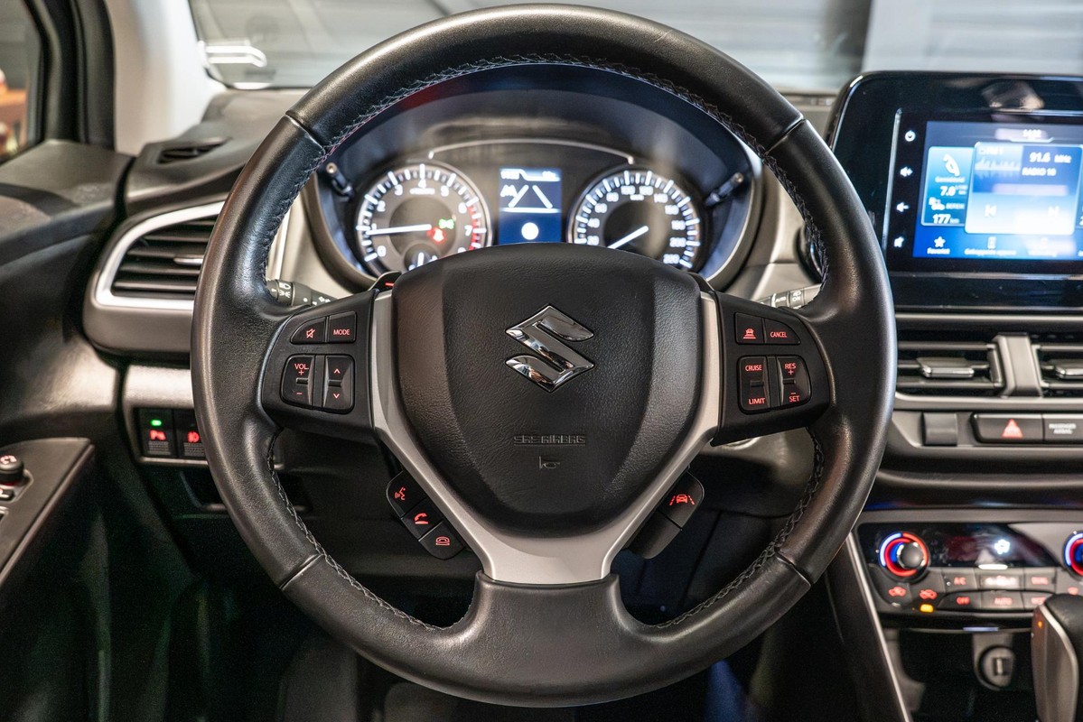Suzuki S-Cross