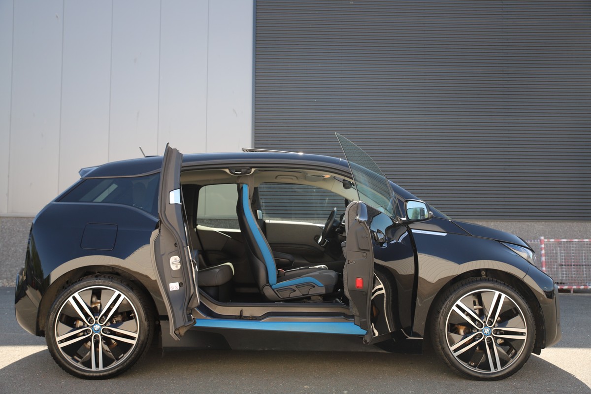 BMW i3