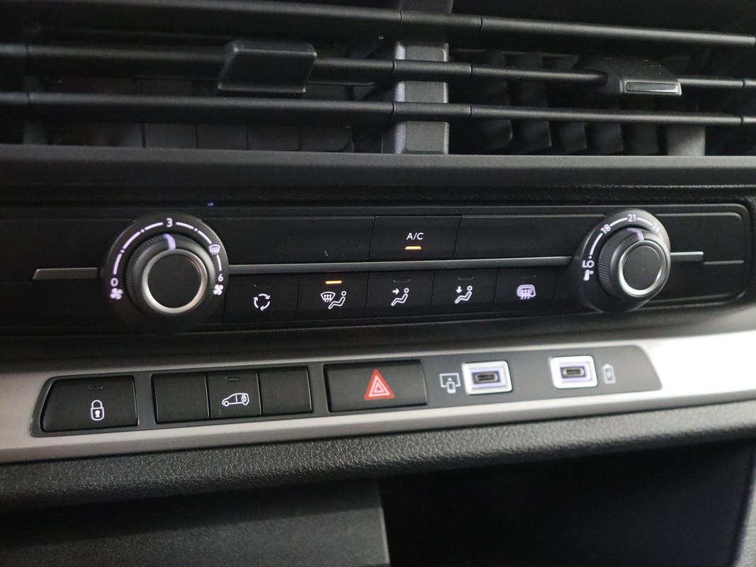 Peugeot e-Expert