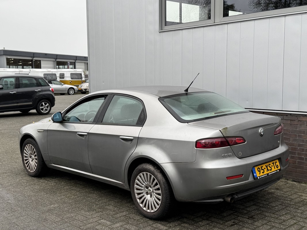 Alfa Romeo 159