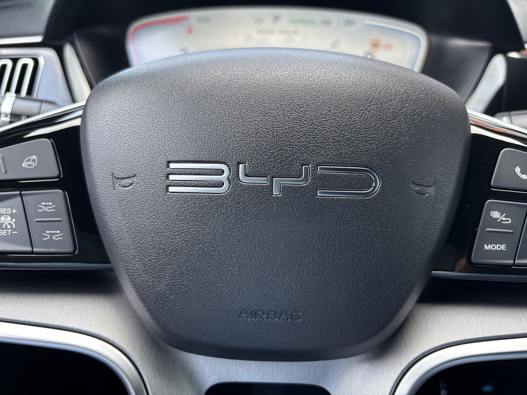 BYD SEAL U
