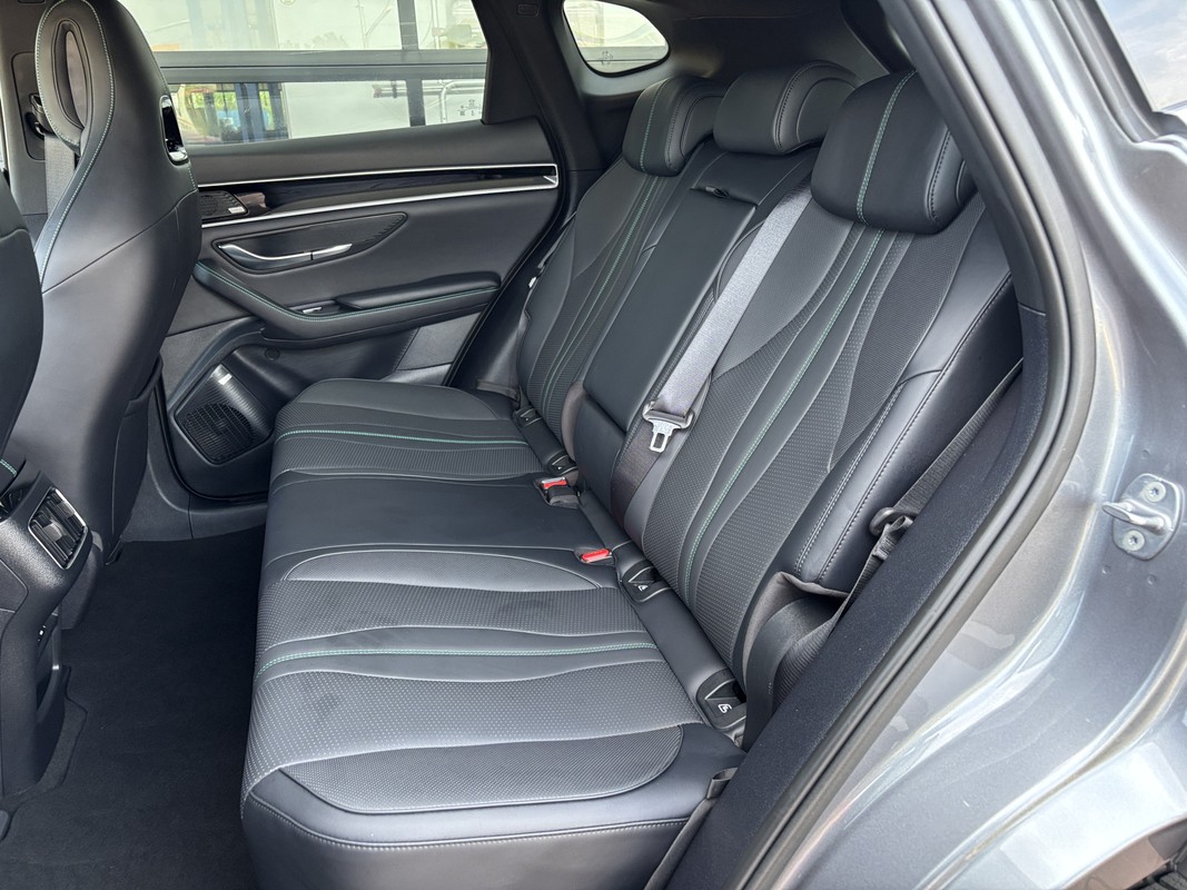 BYD SEAL U