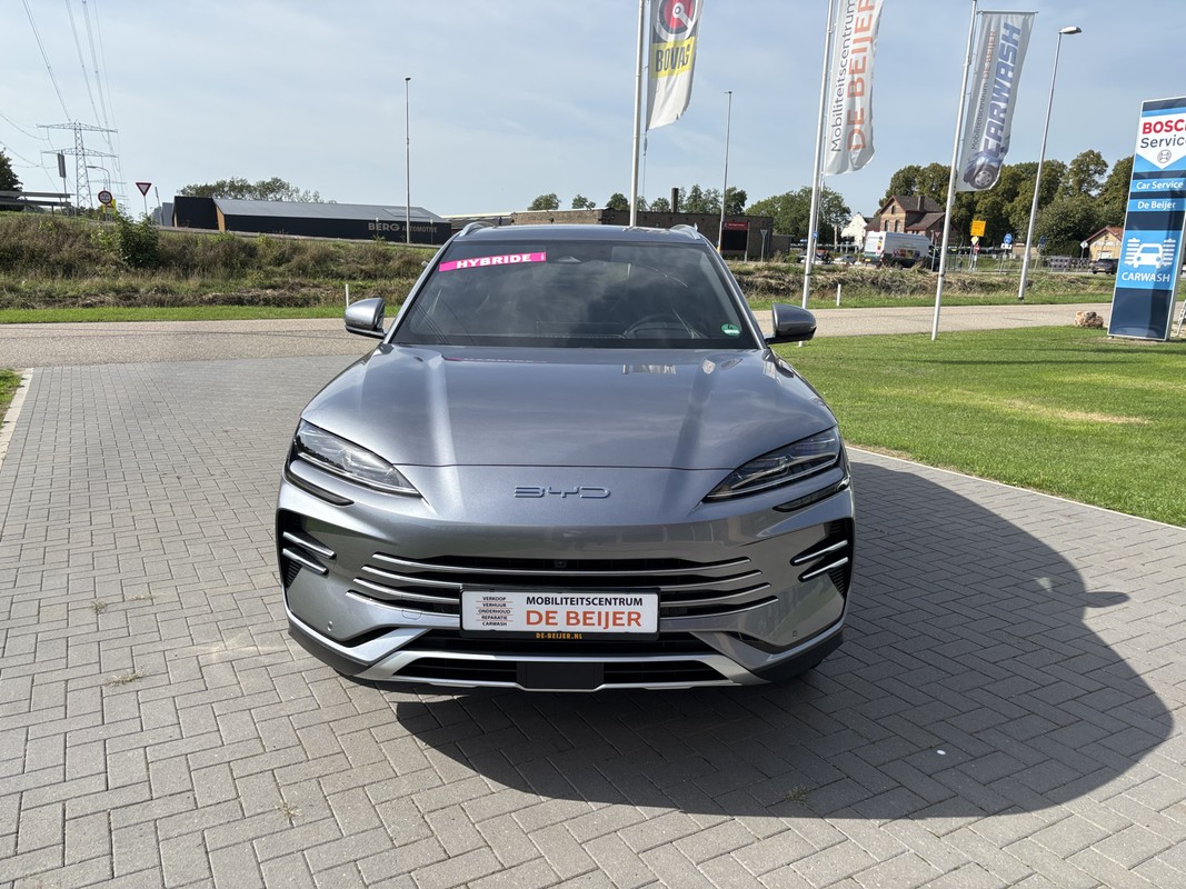 BYD SEAL U