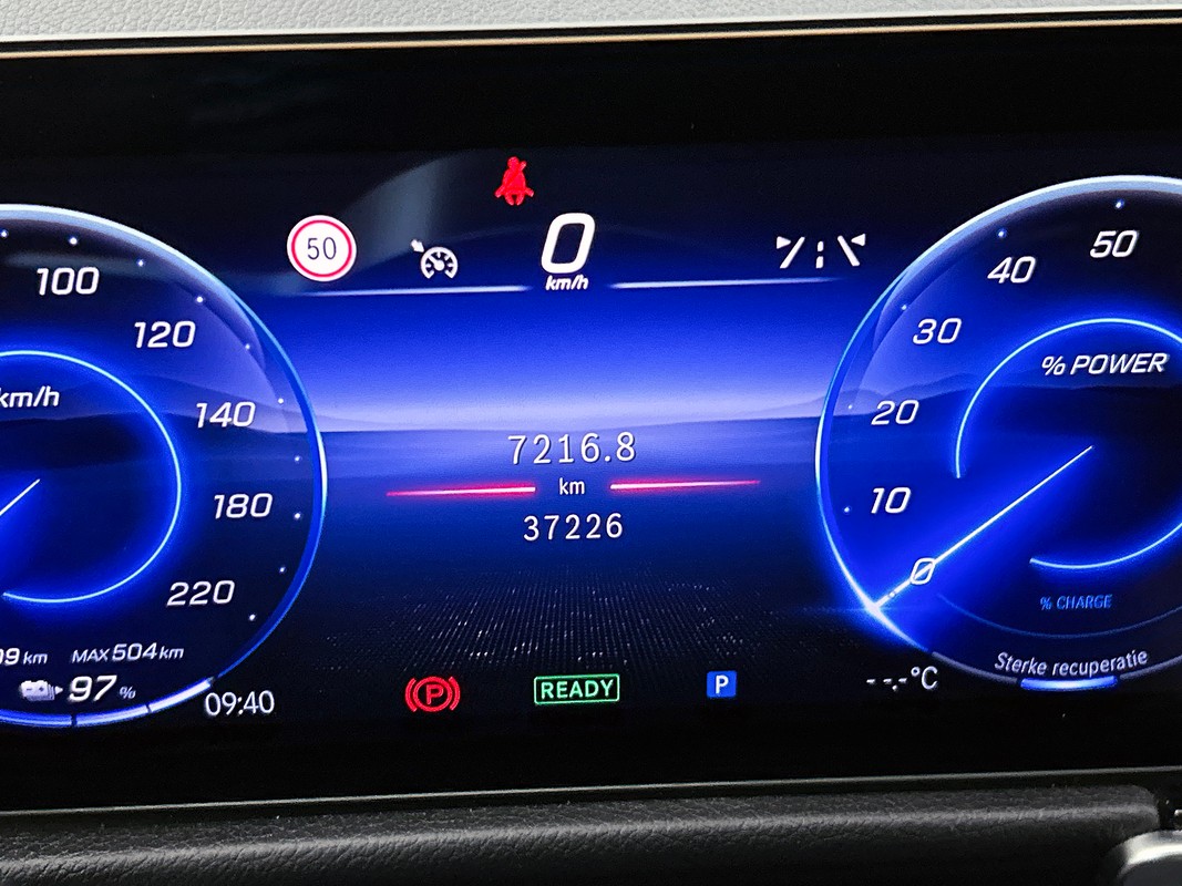 Mercedes-Benz EQB